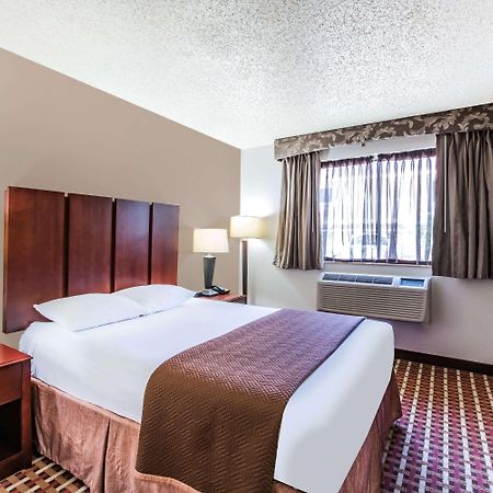 Super 8 by Wyndham Harlingen TX Hotell Eksteriør bilde